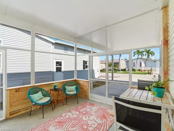 Fort Myers Beach, FL 33931,17550 Canal Cove CT