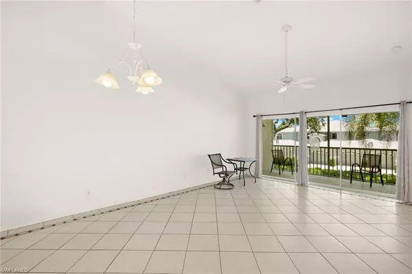 Naples, FL 34104,1010 Partridge CIR #202