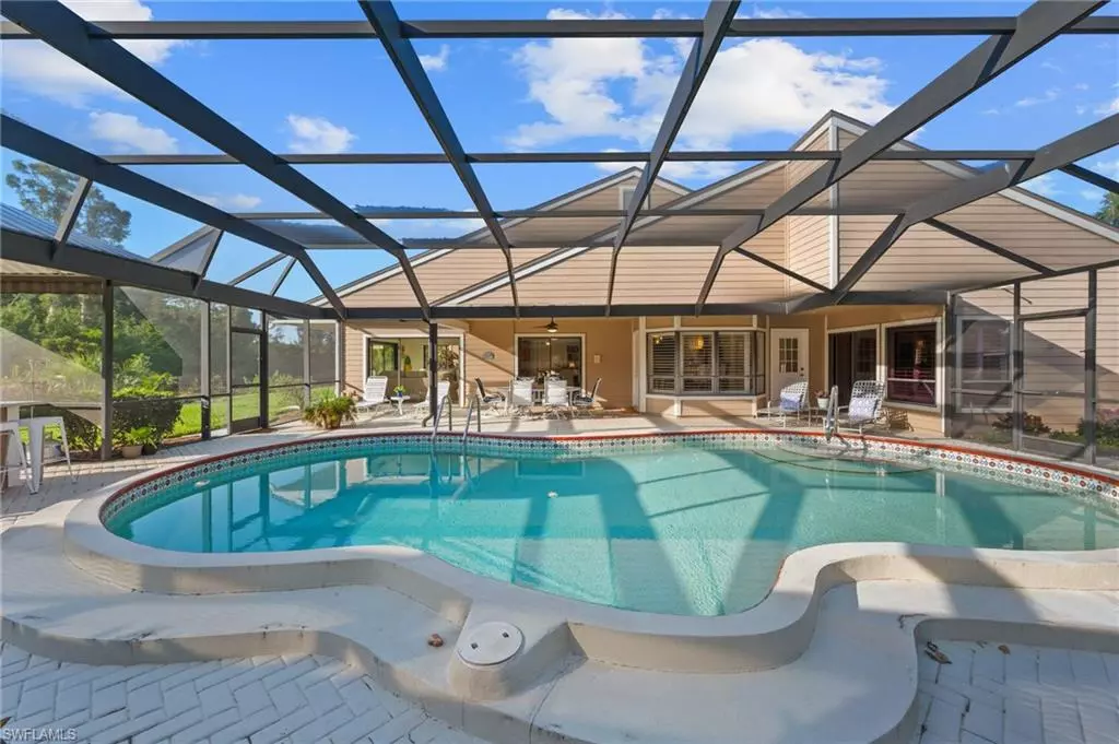 Naples, FL 34105,397 Edgemere WAY N #11