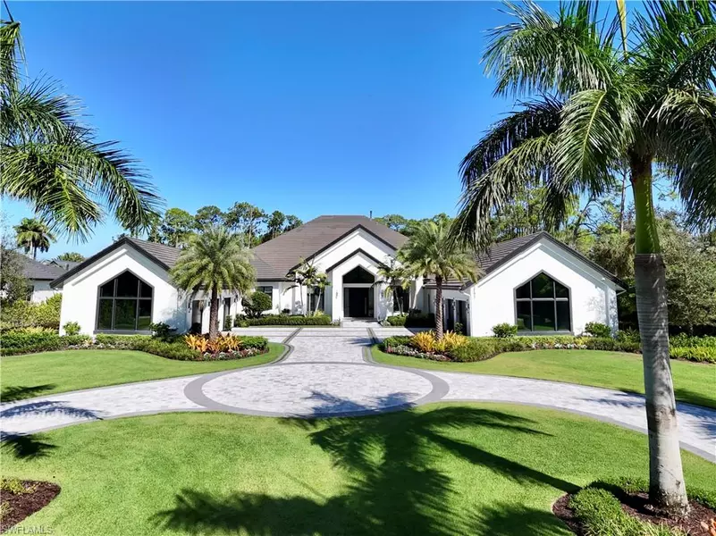 2191 Coach House LN, Naples, FL 34105