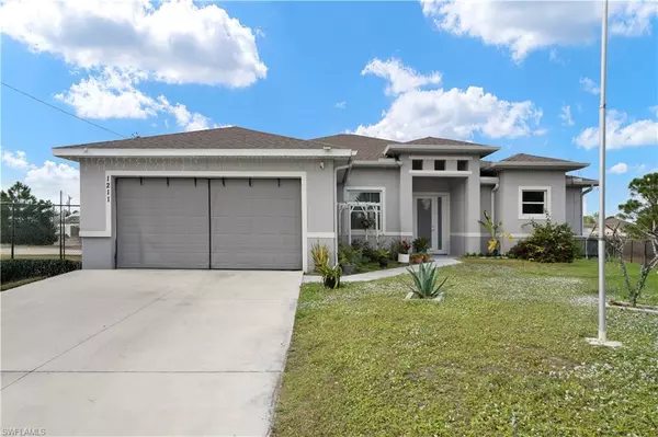 1211 Eclat ST E, Lehigh Acres, FL 33974