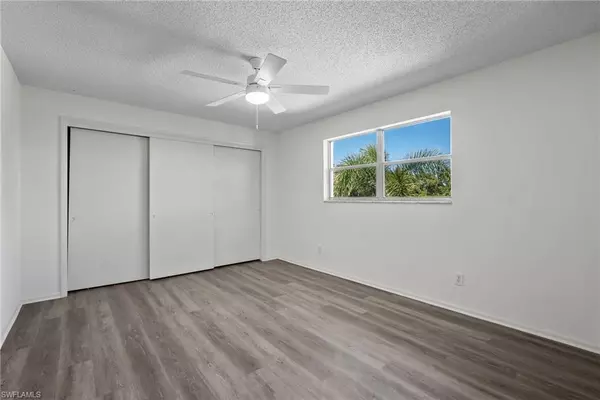 Fort Myers, FL 33907,1560 Colonial BLVD #234