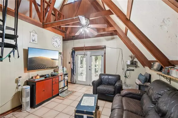 Naples, FL 34120,2010 Jung BLVD E