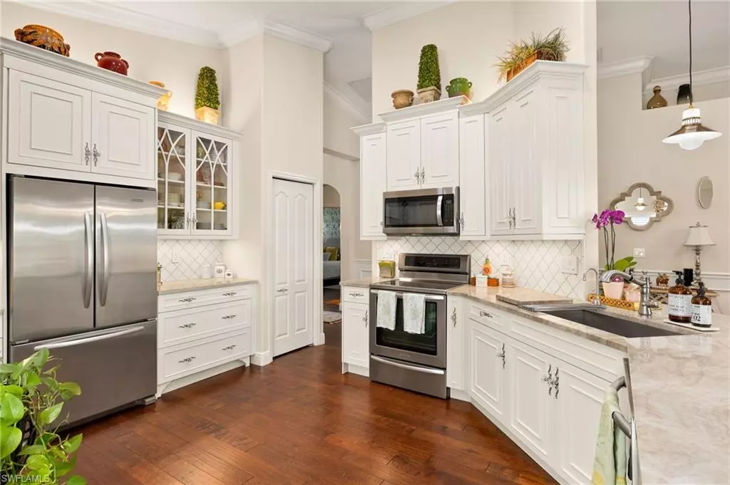 Naples, FL 34104,207 Glen Eagle CIR