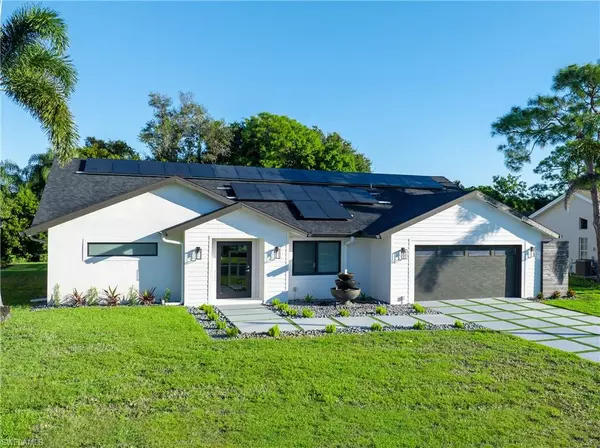 Naples, FL 34112,5105 Berkeley DR