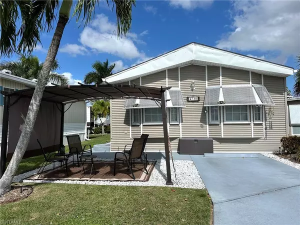 Estero, FL 33928,4720 Candlestick CT W