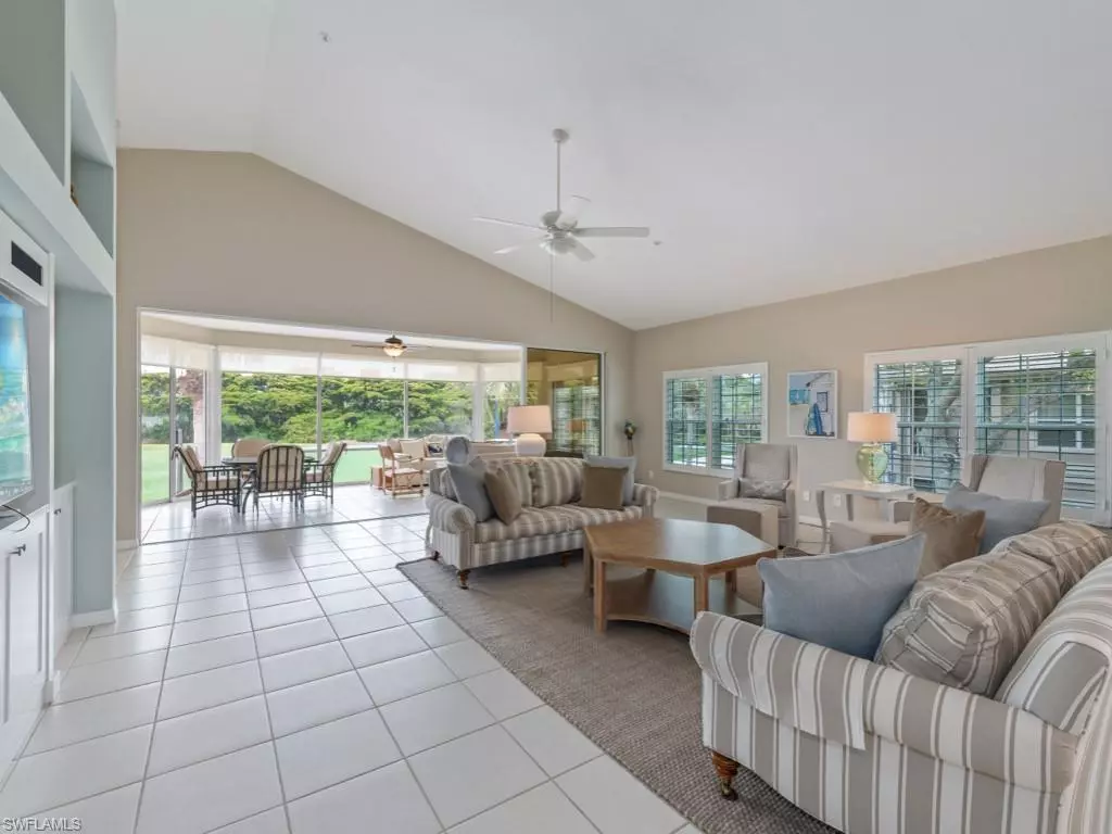 Bonita Springs, FL 34134,26270 Devonshire CT #202