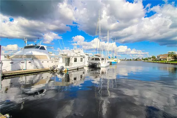 Naples, FL 34114,333 Sunrise Cay #2