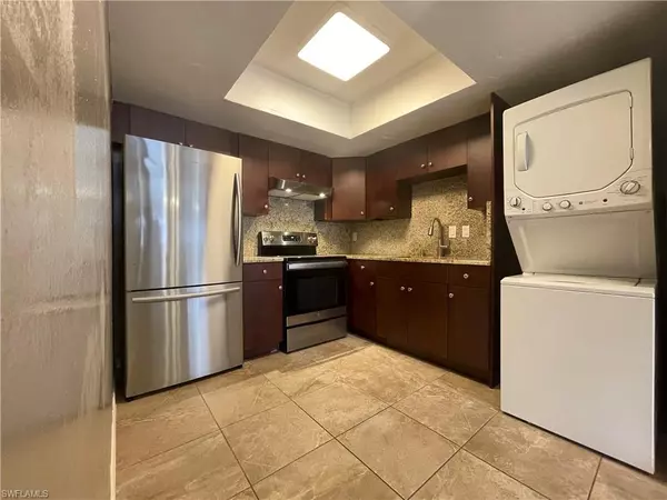 Bonita Springs, FL 34135,10111 Sandy Hollow LN #407