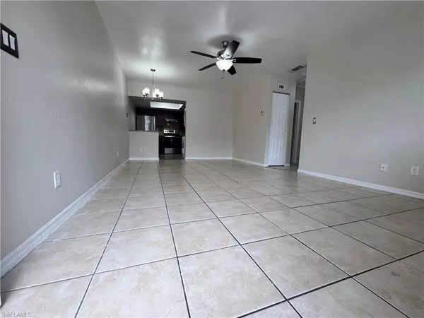 Bonita Springs, FL 34135,10111 Sandy Hollow LN #407