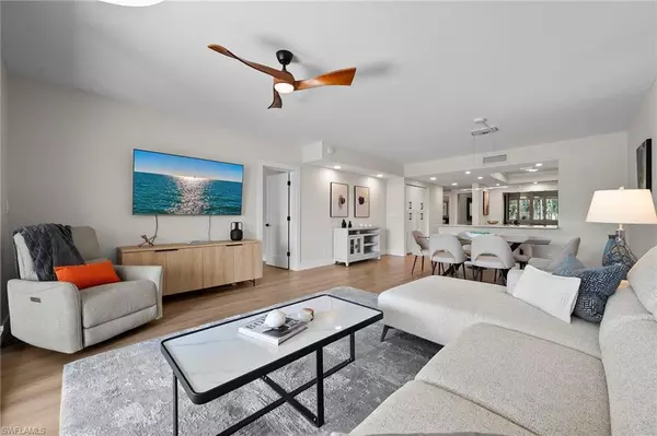 Naples, FL 34108,6360 Pelican Bay BLVD #C-105