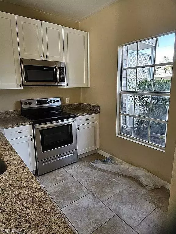 Fort Myers, FL 33908,6123 Lake Front DR