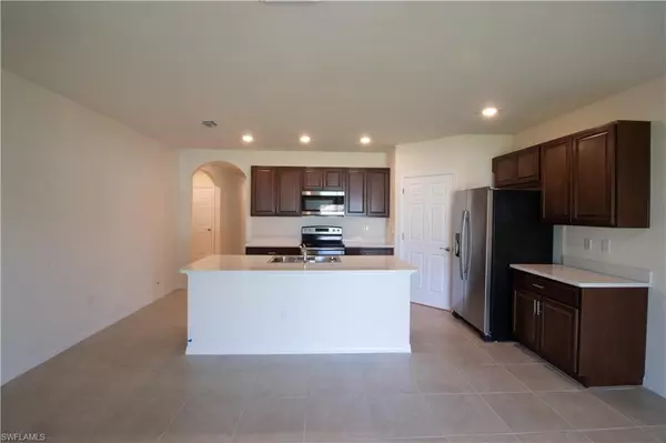 Cape Coral, FL 33993,514 NW 1st LN