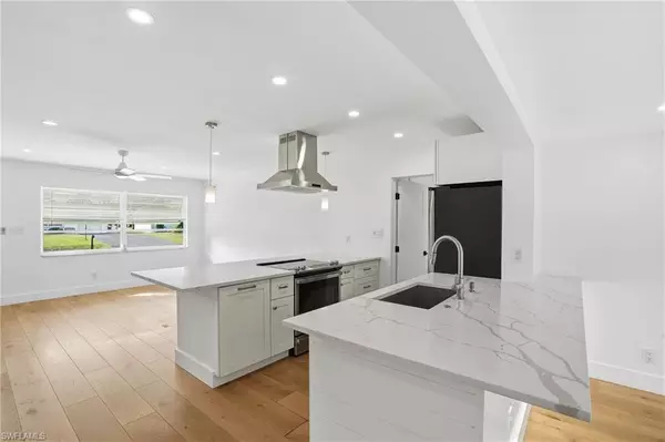 Naples, FL 34103,1205 Hilltop DR