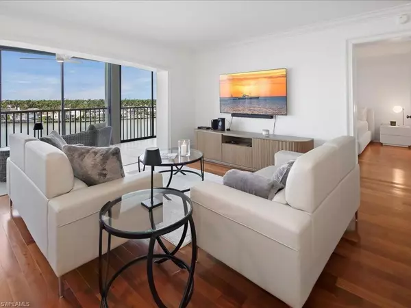 Naples, FL 34103,2750 Gulf Shore BLVD N #602