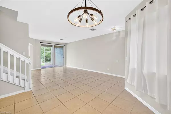 Fort Myers, FL 33967,9774 Roundstone CIR