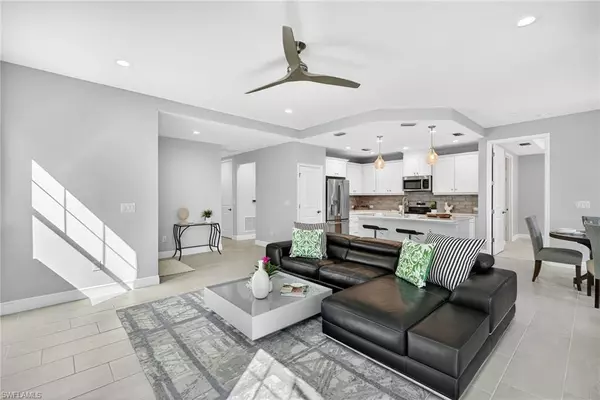 Naples, FL 34112,2554 SEYCHELLES DR #904