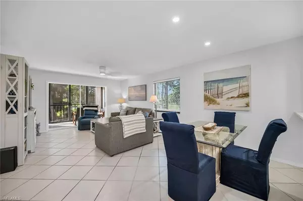 Naples, FL 34104,228 Fox Glen DR #3204