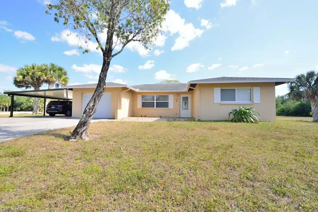 Naples, FL 34117,1579 25th ST SW