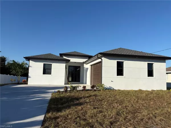 3704 12th St SW, Lehigh Acres, FL 33976
