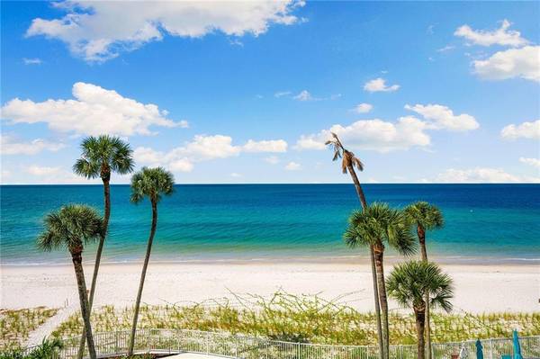 2885 Gulf Shore BLVD N #304, Naples, FL 34103