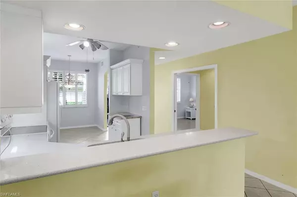 Naples, FL 34112,2415 Bayou LN #7403