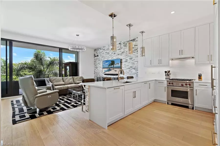 850 Central AVE #202, Naples, FL 34102