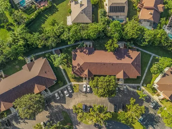 Estero, FL 33928,3170 Seasons WAY #802