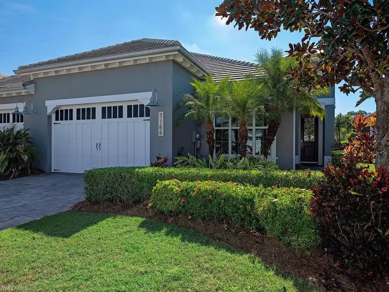 7166 Dominica DR, Naples, FL 34113