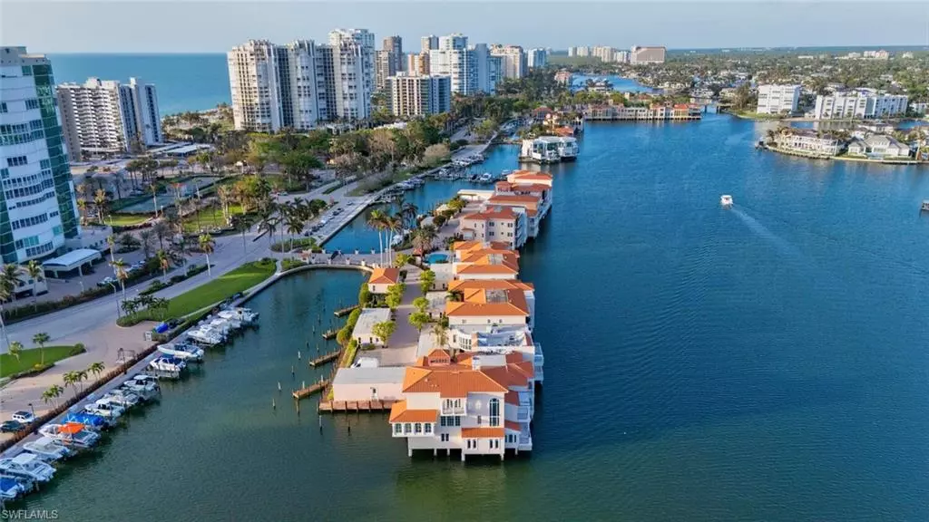 4000 Gulf Shore BLVD N #1400, Naples, FL 34103