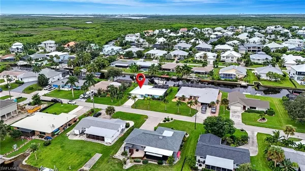 Fort Myers, FL 33908,6163 Plumosa AVE