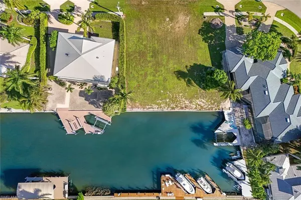 Marco Island, FL 34145,128 S Bahama AVE