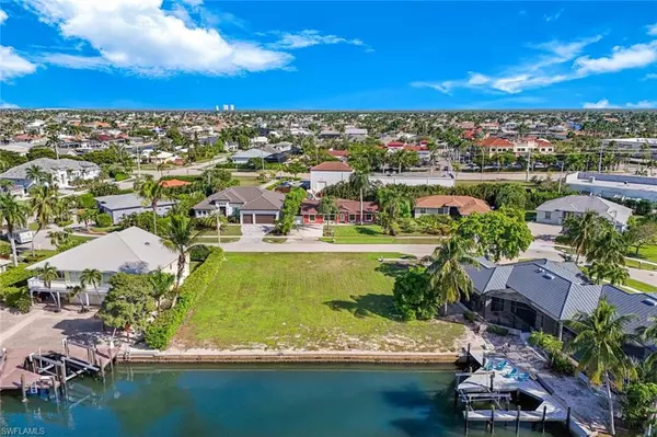 Marco Island, FL 34145,128 S Bahama AVE