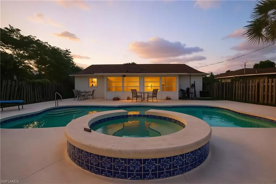 55 2nd ST, Bonita Springs, FL 34134