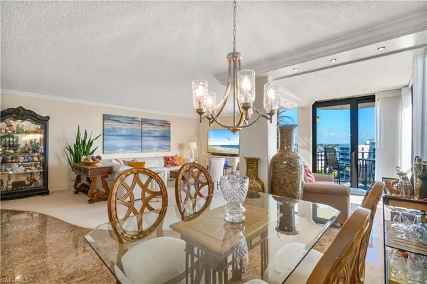 Naples, FL 34103,3115 Gulf Shore BLVD N #701S