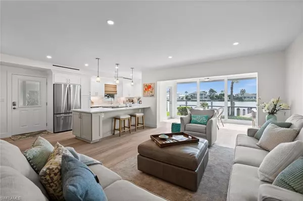 Naples, FL 34103,3400 Gulf Shore BLVD N #K2