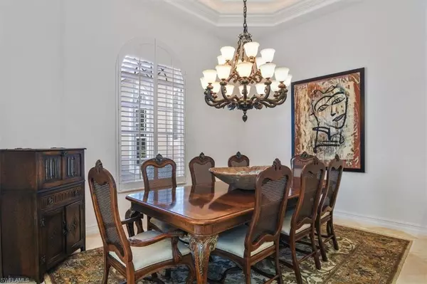 Naples, FL 34105,396 Edgemere WAY E