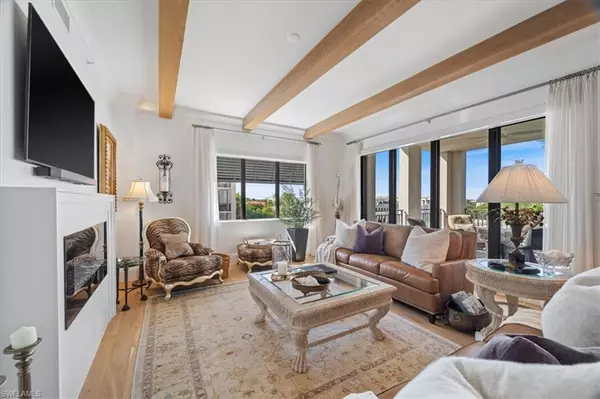 Naples, FL 34102,1135 3rd AVE S #409