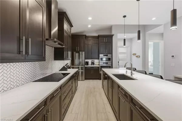 Naples, FL 34108,711 91st AVE N