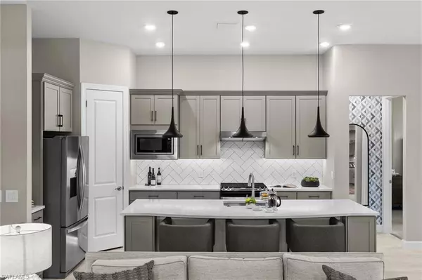 Naples, FL 34120,9284 Cormorant DR