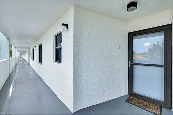 Marco Island, FL 34145,1085 Bald Eagle DR #C303