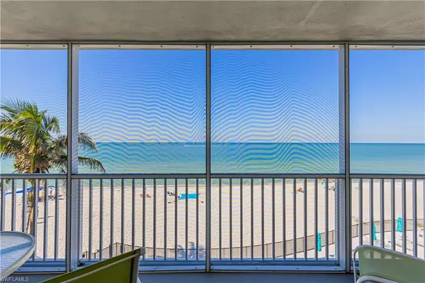 Naples, FL 34102,1977 GULF SHORE BLVD N #401