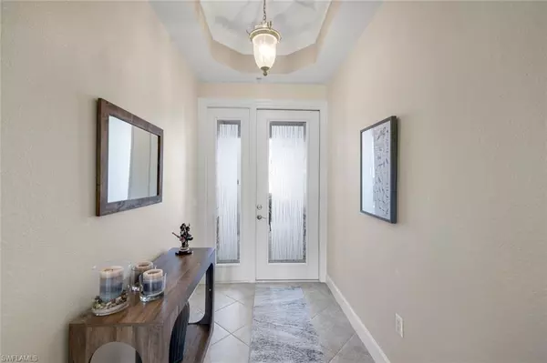 Naples, FL 34120,9213 Quartz LN #101