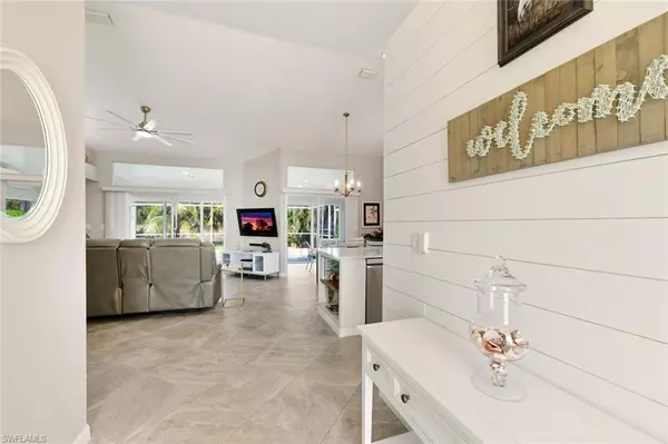 Naples, FL 34104,912 Belville BLVD