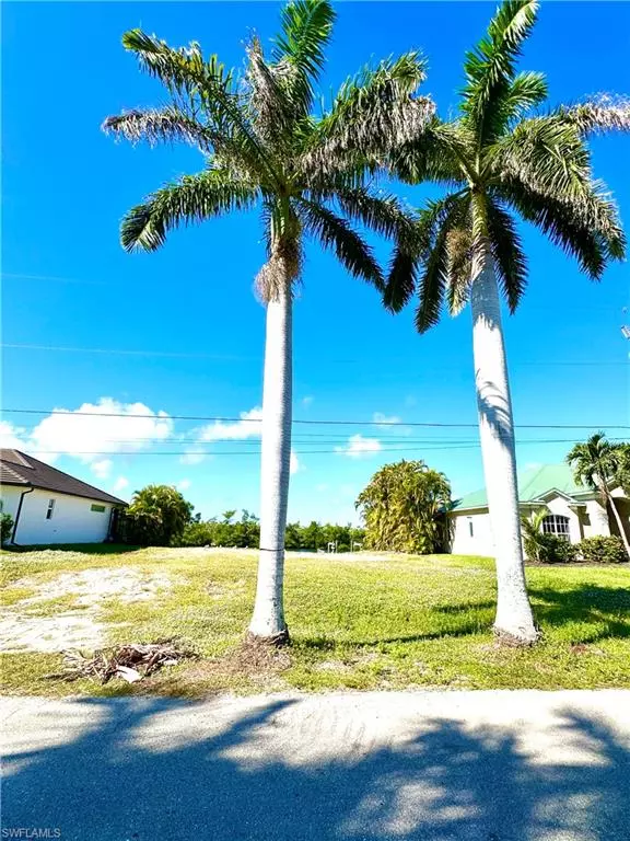 Cape Coral, FL 33914,5300 SW 28th PL