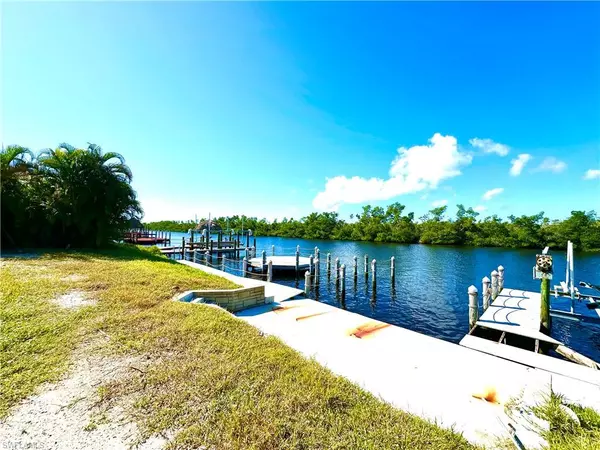 Cape Coral, FL 33914,5300 SW 28th PL