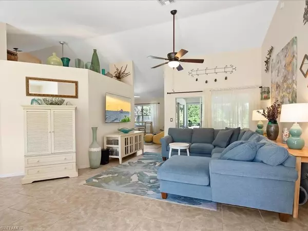 Naples, FL 34117,921 16th AVE SW