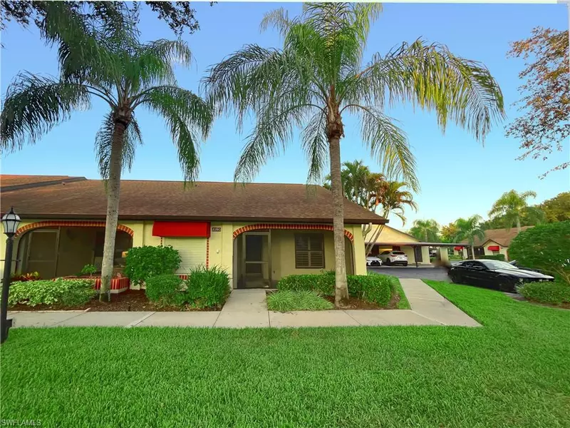 10740 Regent CIR #806, Naples, FL 34109