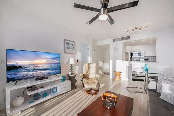 Marco Island, FL 34145,180 Seaview CT #PH 1203