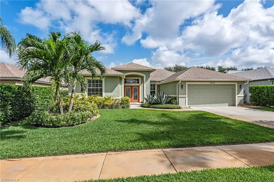 2039 Terrazzo LN, Naples, FL 34104